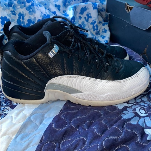 Jordan 12 playoff lows - Picture 3 of 5